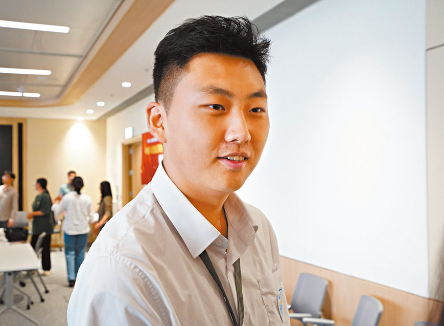 ●學生張曉粟表示,很高興參加活動,會更珍惜現在的生活。香港文匯報記者曾興偉 攝