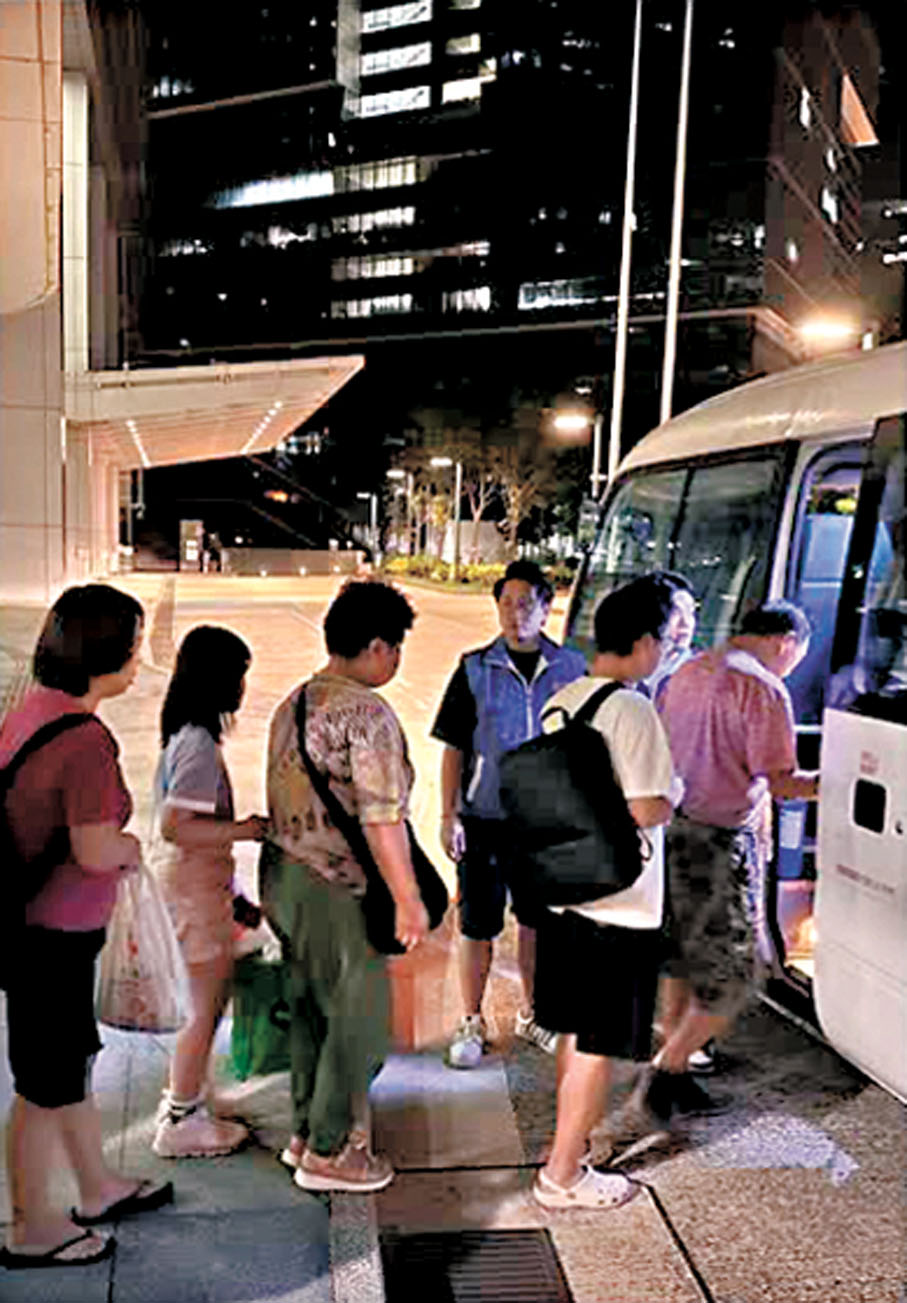 ●昨晚有大廈居民撤離。民政總署社交網頁圖片