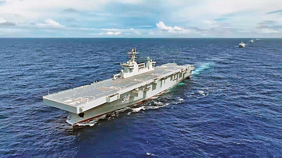 ●第4艘075型兩棲攻擊艦——湖北艦在八一建軍節首次亮相。 網上圖片