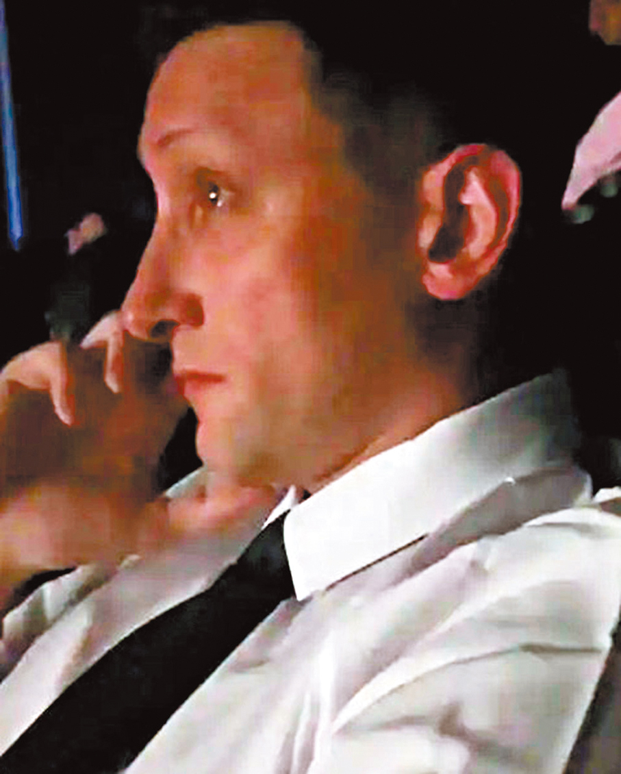 ●埃文·凱爾觀看《南京照相館》期間，數度落淚。