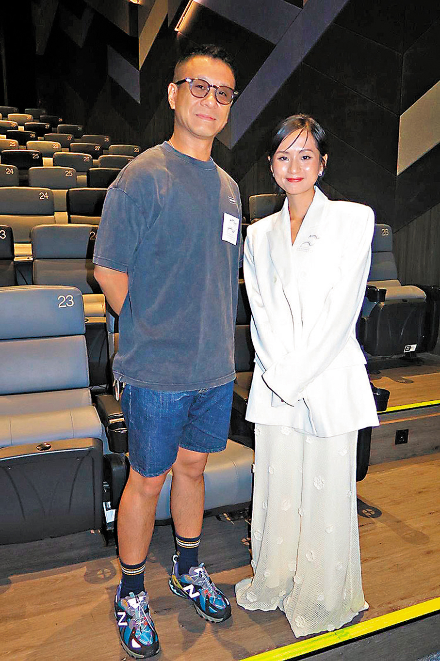 ●朱栢康(左)和梁雍婷曾慰問柯煒林。阿祖  攝