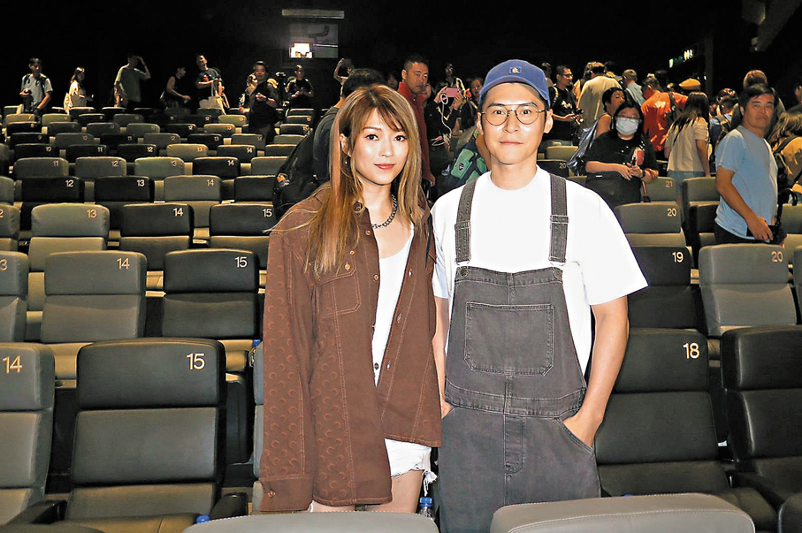 ●陳家樂和太太連詩雅昨日亦到場聽講座。  阿祖  攝