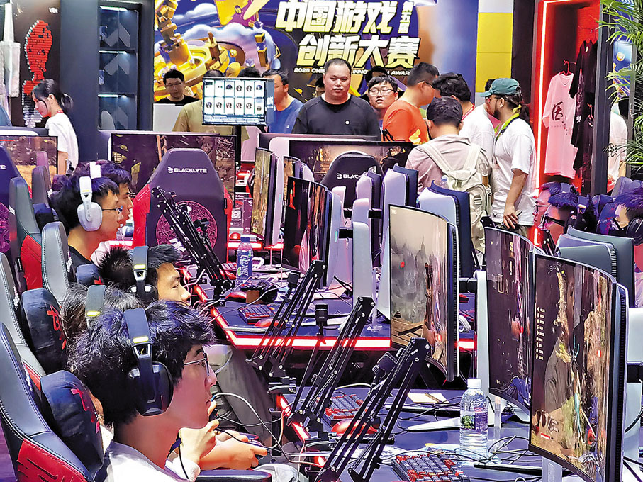 ●借助AI技術，內地遊戲開發效率大為提升，遊戲體驗有更多可能。 香港文匯報記者章蘿蘭  攝