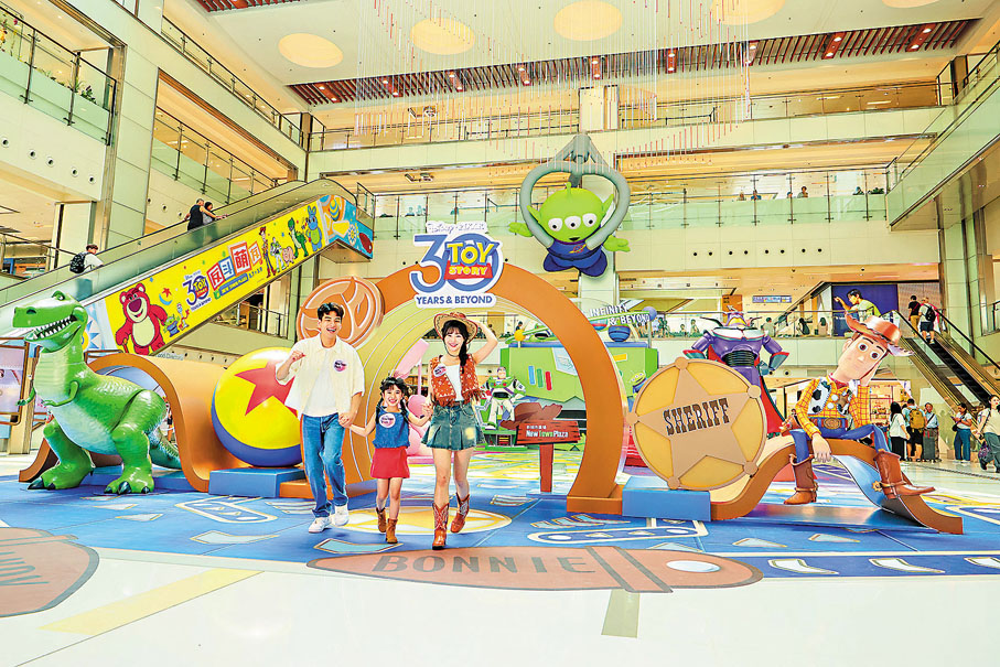 ●「反斗玩具彈珠機」場景吸引粉絲打卡。