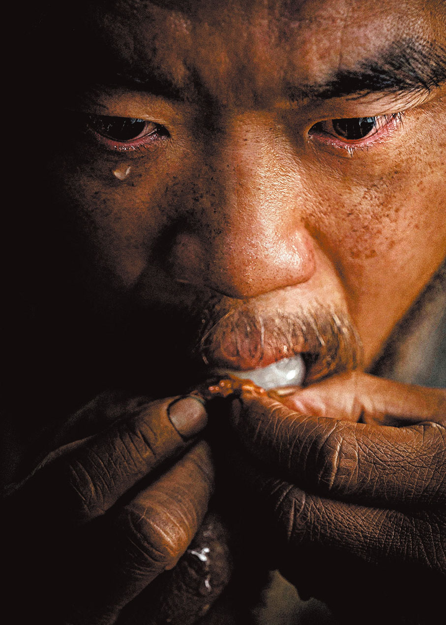 ●電影改編自內地暢銷小說，由大鵬自編自導自演。