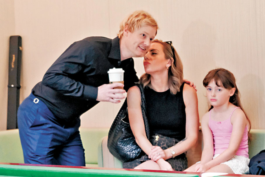 ●羅拔臣家人亦有到場支持。