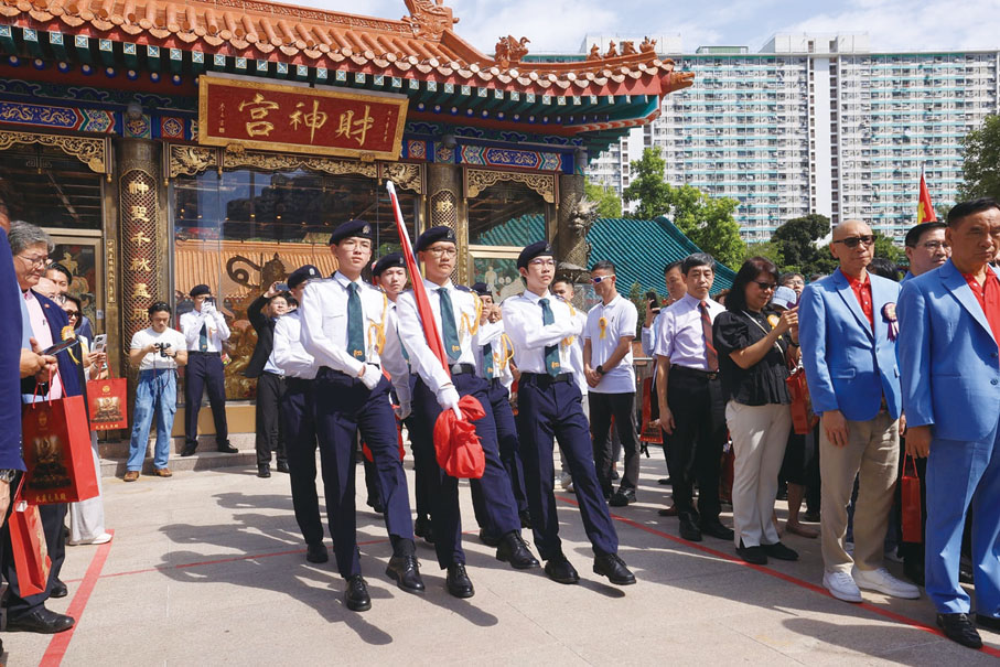 ●於2023年成立的「嗇色園護旗隊」，是全港首支由辦學團體聯繫各屬轄學校組成的中學生護旗隊。