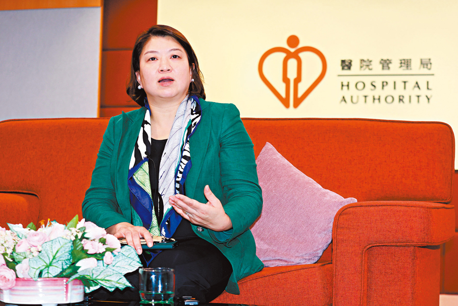 ●李夏茵表示，會加強與員工及病人組織間的聯繫。 香港文匯報記者北山彥  攝