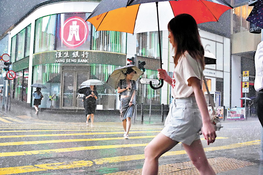●天文台的人工智能模型「風烏」，提前一星期預測本周二（5日）會有大雨，當日黑雨維持逾11小時。資料圖片