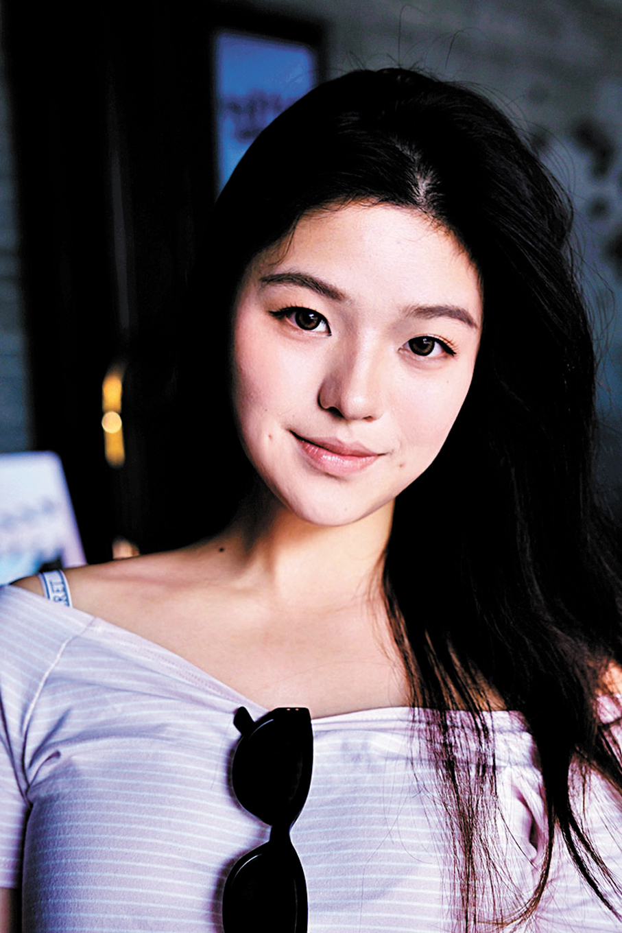 ●上海某醫學院大二學生梁詩晨