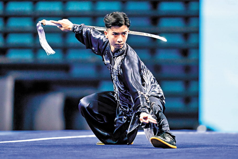 ●楊頌熹在太極拳太極劍全能項目決賽發揮穩定，勇奪金牌。 港協暨奧委會圖片