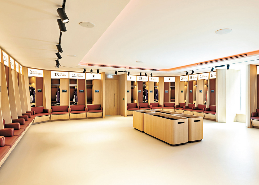 ●曼聯訓練場經翻新後重開。  美聯社