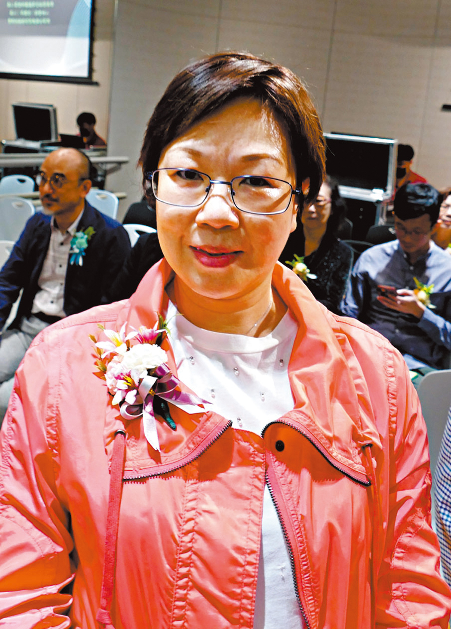 ●鄧美玲是戲曲圈的美嗓花旦。