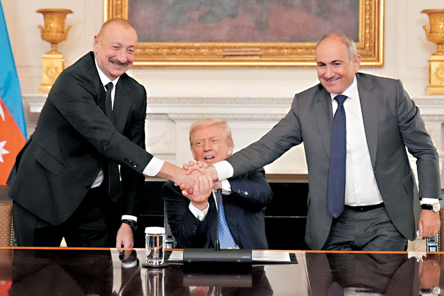 ●阿塞拜疆和亞美尼亞領導人上周在白宮簽署聯合和平宣言。 資料圖片