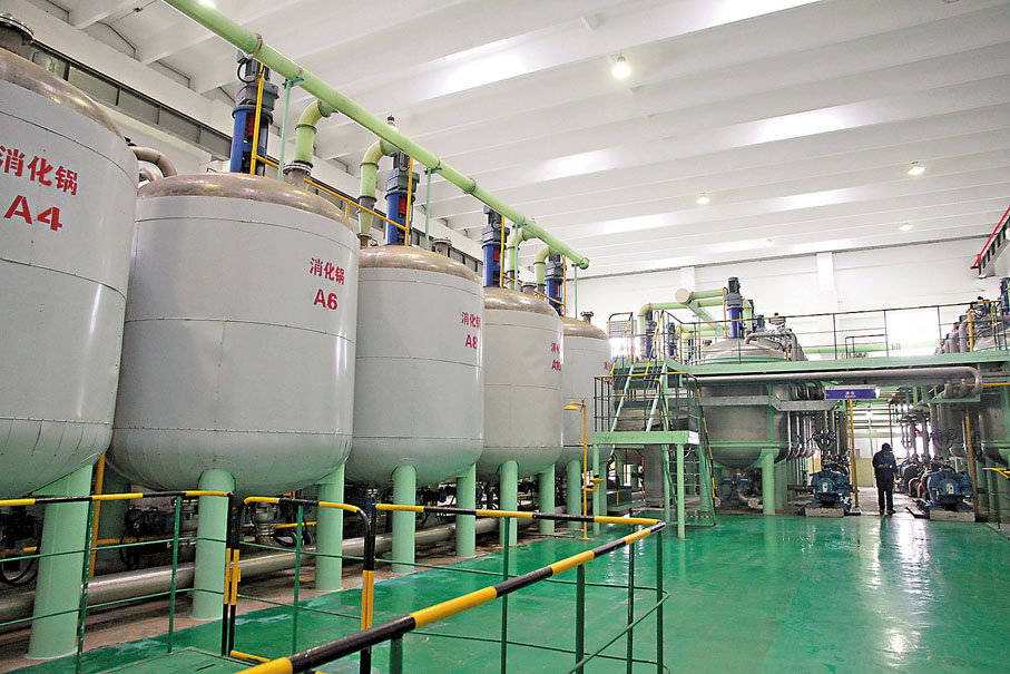 ●明月海藻酸鈉生產車間。