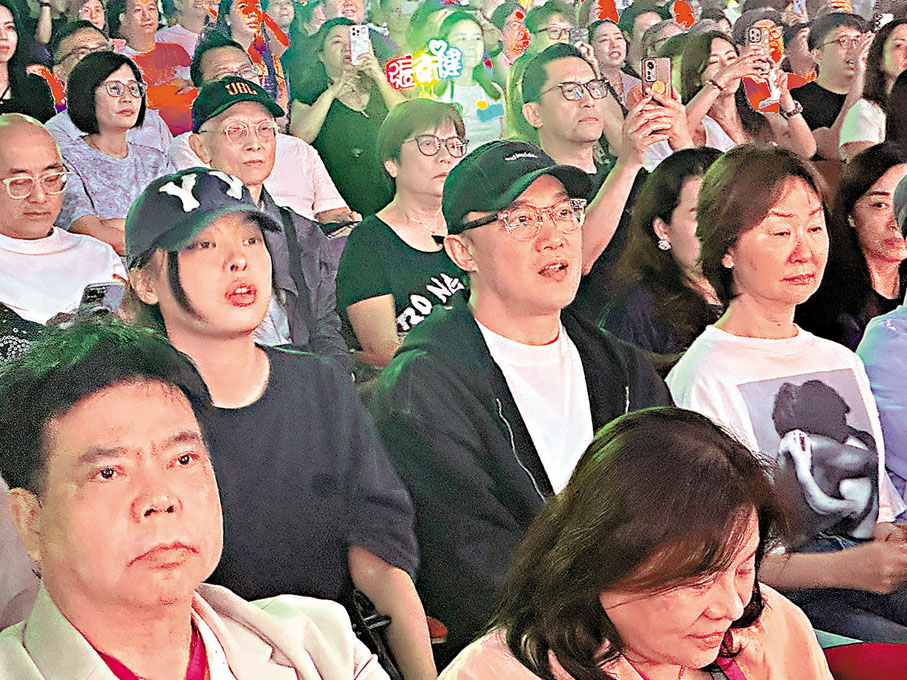 ●陳奕迅前來捧場。   子棠  攝