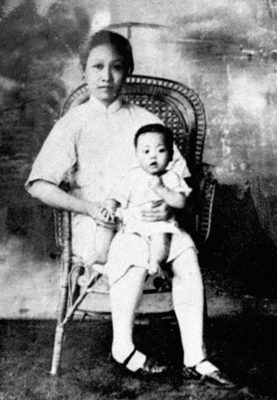 ●趙一曼和兒子攝於1928年