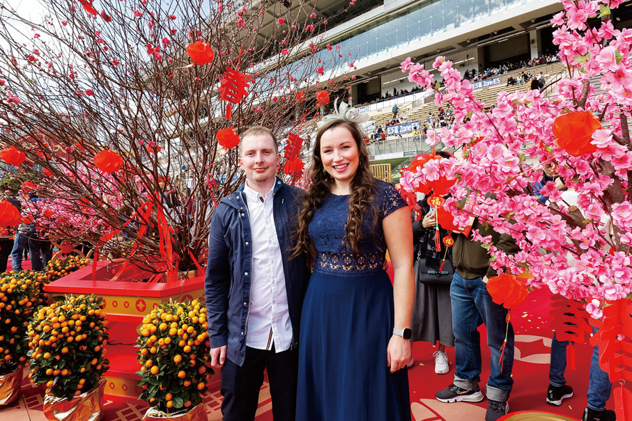 ●農曆新年賽馬日別具中國文化特色，對外籍旅客特別有吸引力。