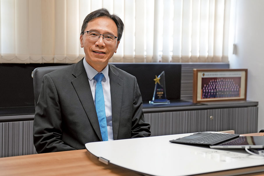 ●嗇色園主辦可藝中學校長張建新