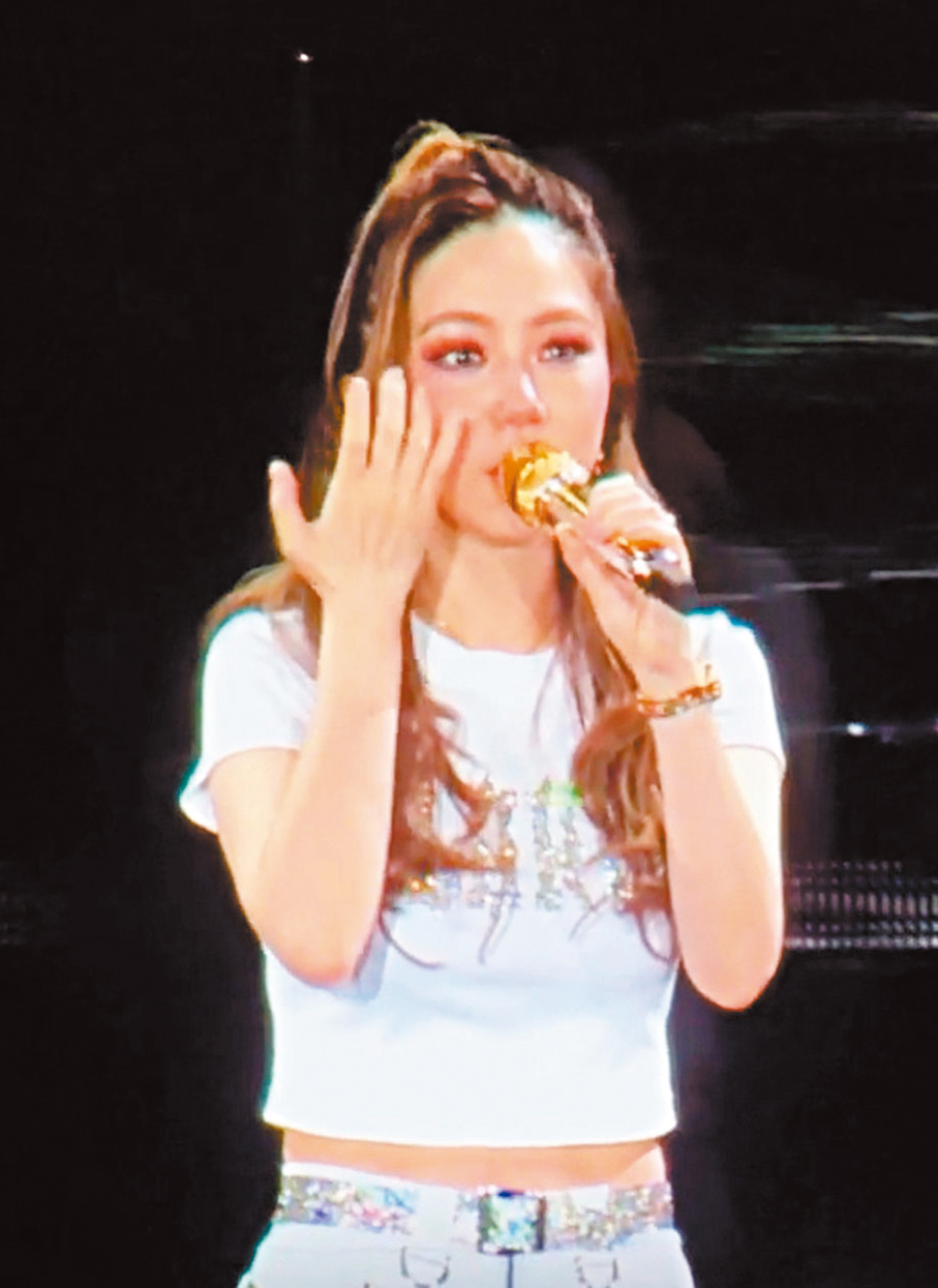 ●G.E.M.談及自己的成長歷程時一度哽咽。讀者供圖