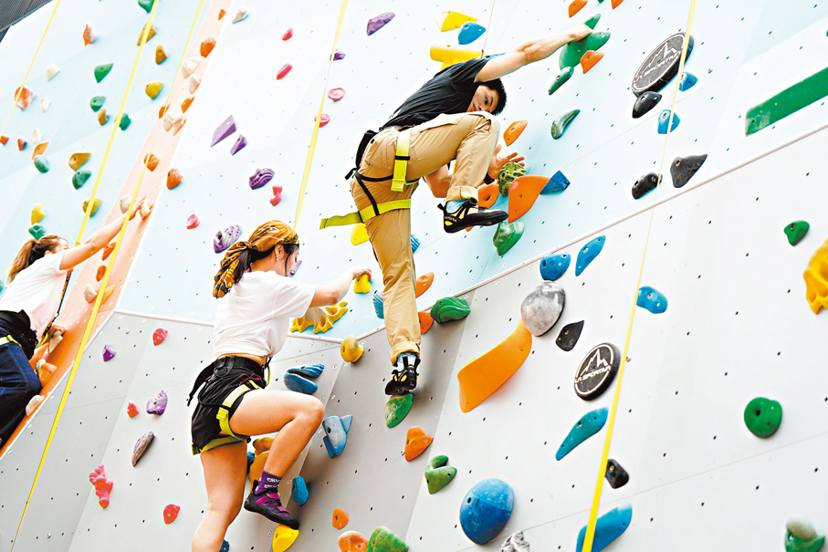 ●「JUST CLIMB」啟德分店今日正式開幕。  香港文匯報記者葉詩敏  攝