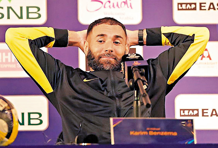 ●賓施馬代表伊蒂哈德出席賽前記招。