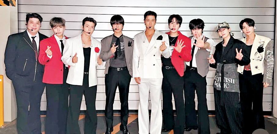●Super Junior將展開全球巡迴演唱會《SUPER SHOW 10》,與粉絲共同見證SJ 20年來的輝煌成就。