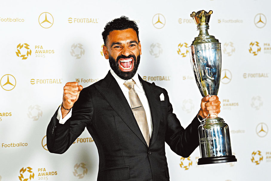 ●沙拿三度當選球員先生。 美聯社