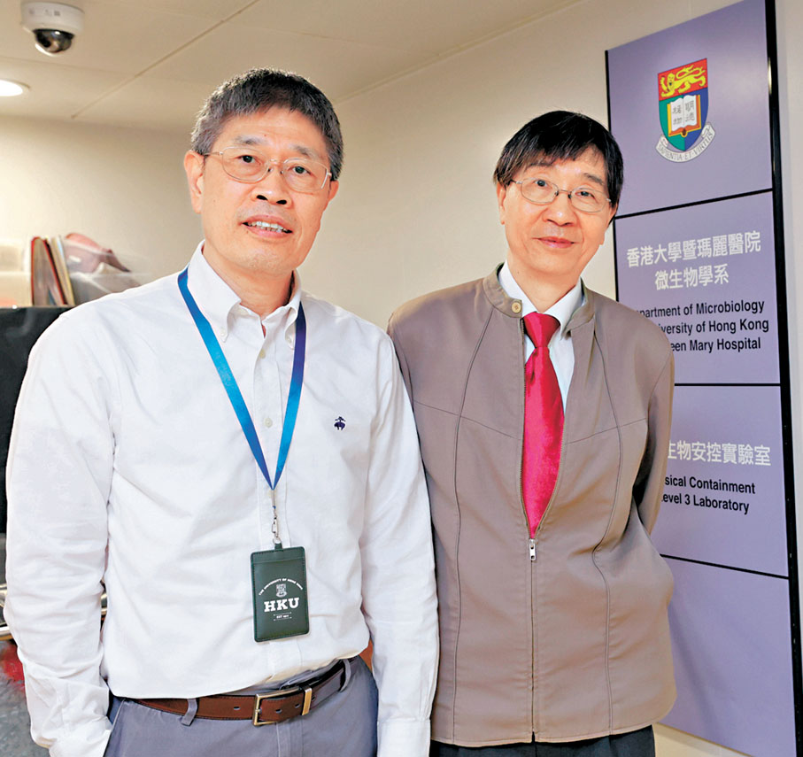 ●袁國勇(右)和陳鴻霖(左)這對「黃金搭檔」,最慶幸有彼此陪伴。香港文匯報記者北山彥 攝