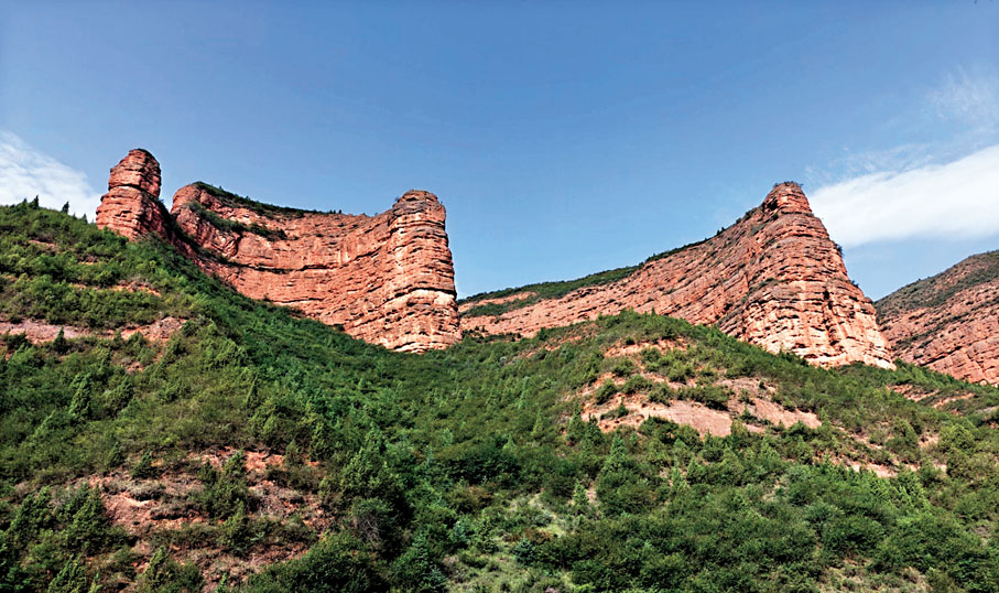 ●位於臨潭縣的5A級景區冶力關擁有典型的丹霞地貌景觀。