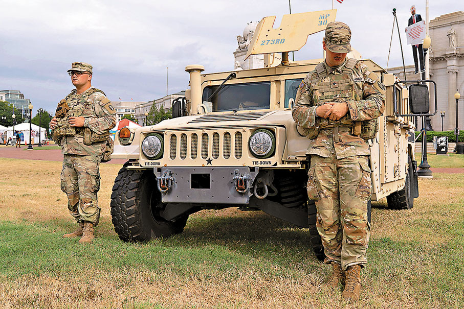 ●特朗普考慮派國民警衛隊進駐芝加哥和紐約市。 美聯社