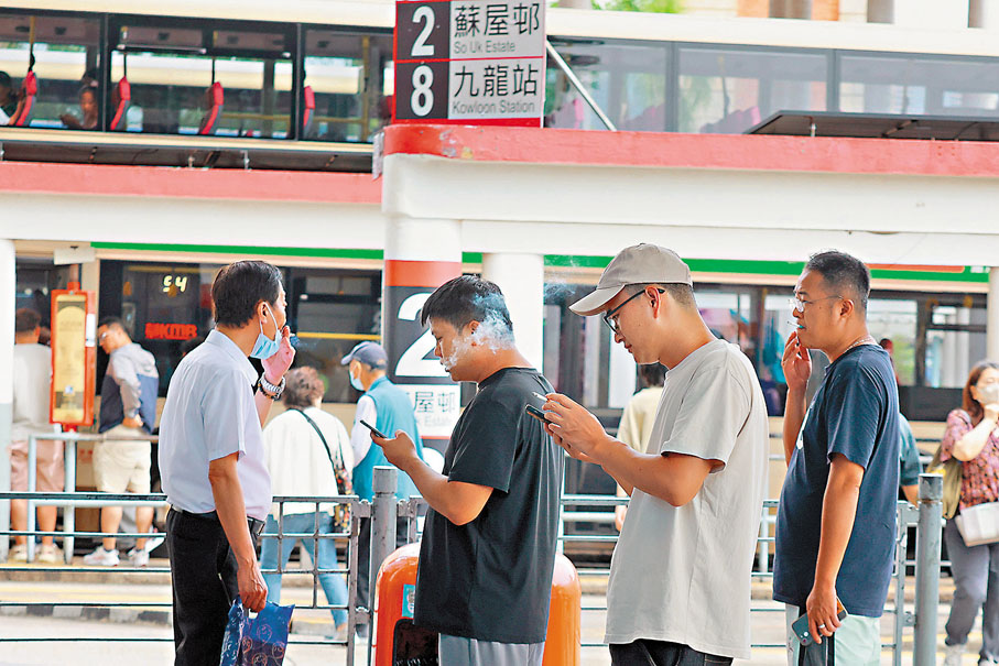 ●控煙酒辦加強執法，周日起增10禁煙區。香港文匯報記者北山彥  攝