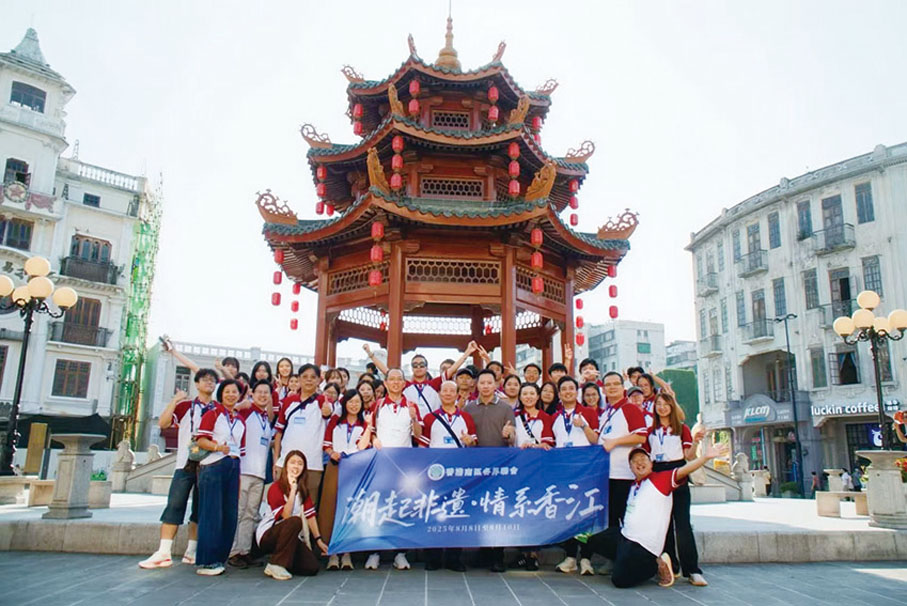 ●交流團到訪了多個潮汕文化地標。