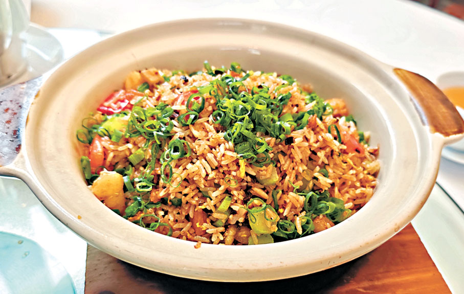 ●砂鍋陳皮黃魚蝦乾炒飯