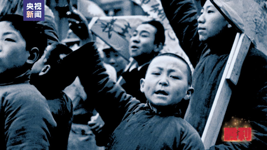 ●美國著名戰地記者卡帕鏡頭下的中國民眾。 網上圖片