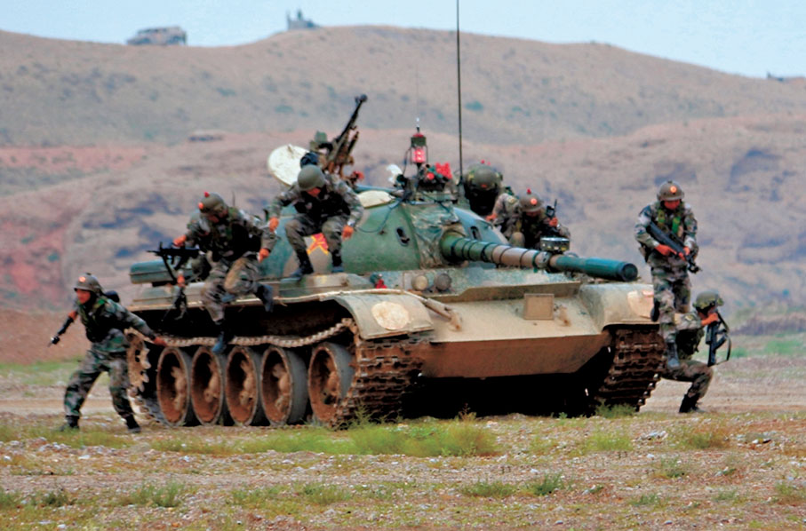 ●「火力-2016·青銅峽D」演習開打。