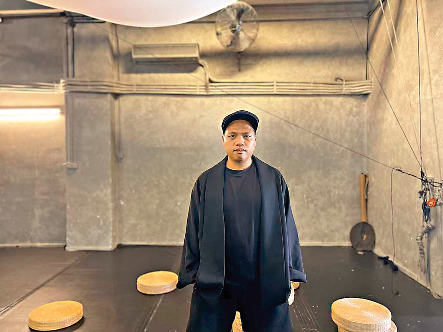 ●綠葉劇團藝術總監黃俊達。記者尉瑋  攝