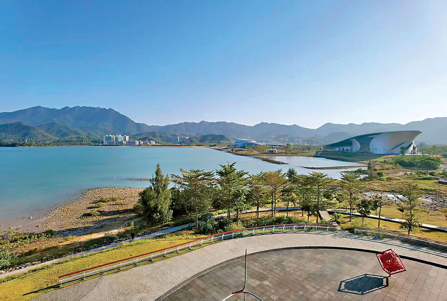 ●啞鈴灣畔壩光片區。 作者供圖