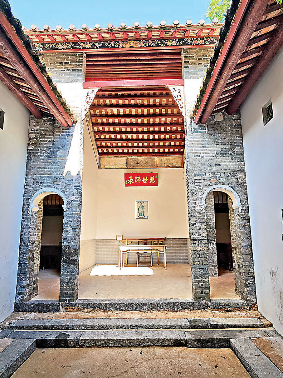 ●鏡蓉書屋內部建築。