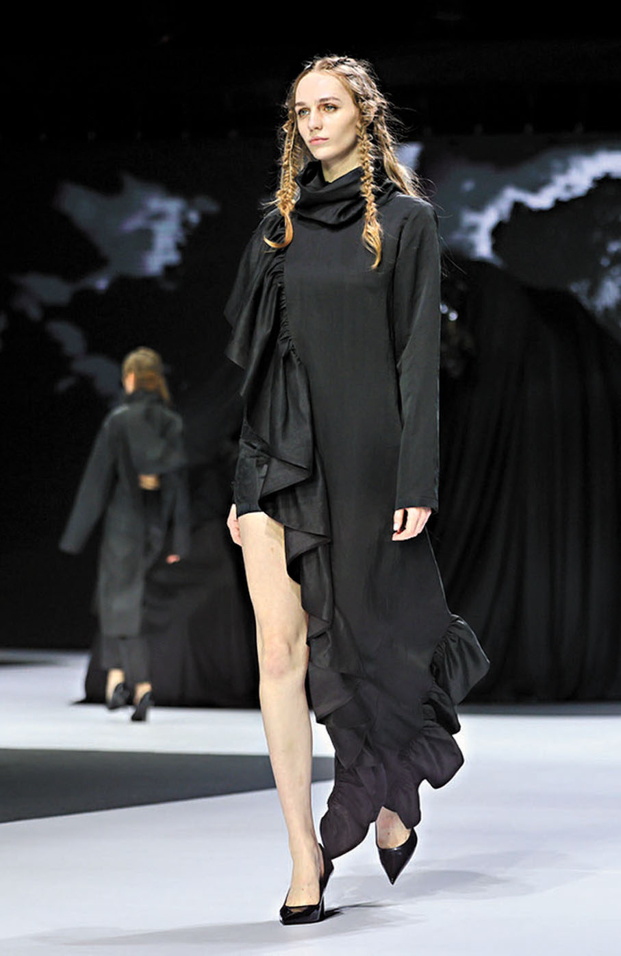 ●XU'S全新作品系列《聖·蝕日ECLIPSE SANCTUM》