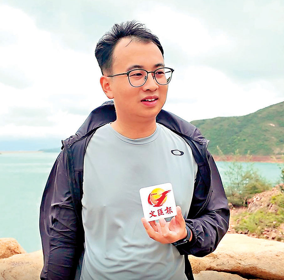 吳先生： 我住深圳，今天是坐的士過來，一路彎彎繞繞，不僅看到海景，還有附近一些村屋、別墅，真是「曲徑通幽處」。限行的士的話，我可能會選擇徒步，不過要看天氣和體力情況。