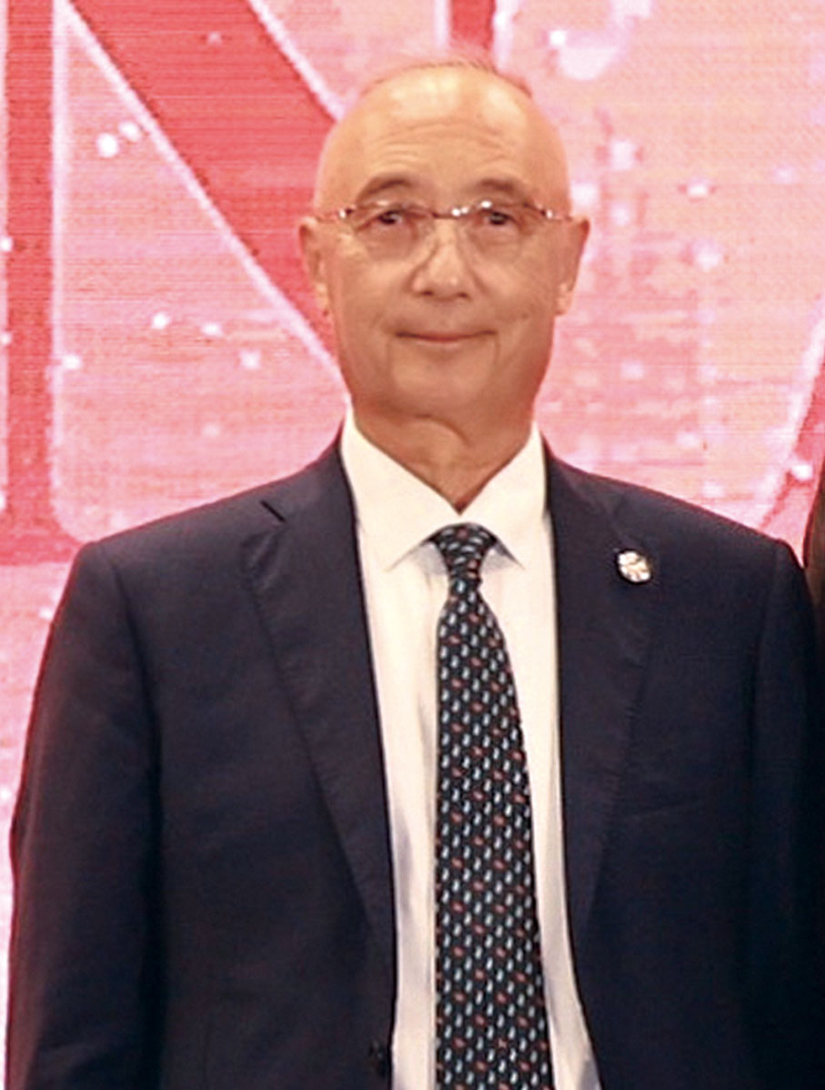 ●曹元石致祝酒辭。