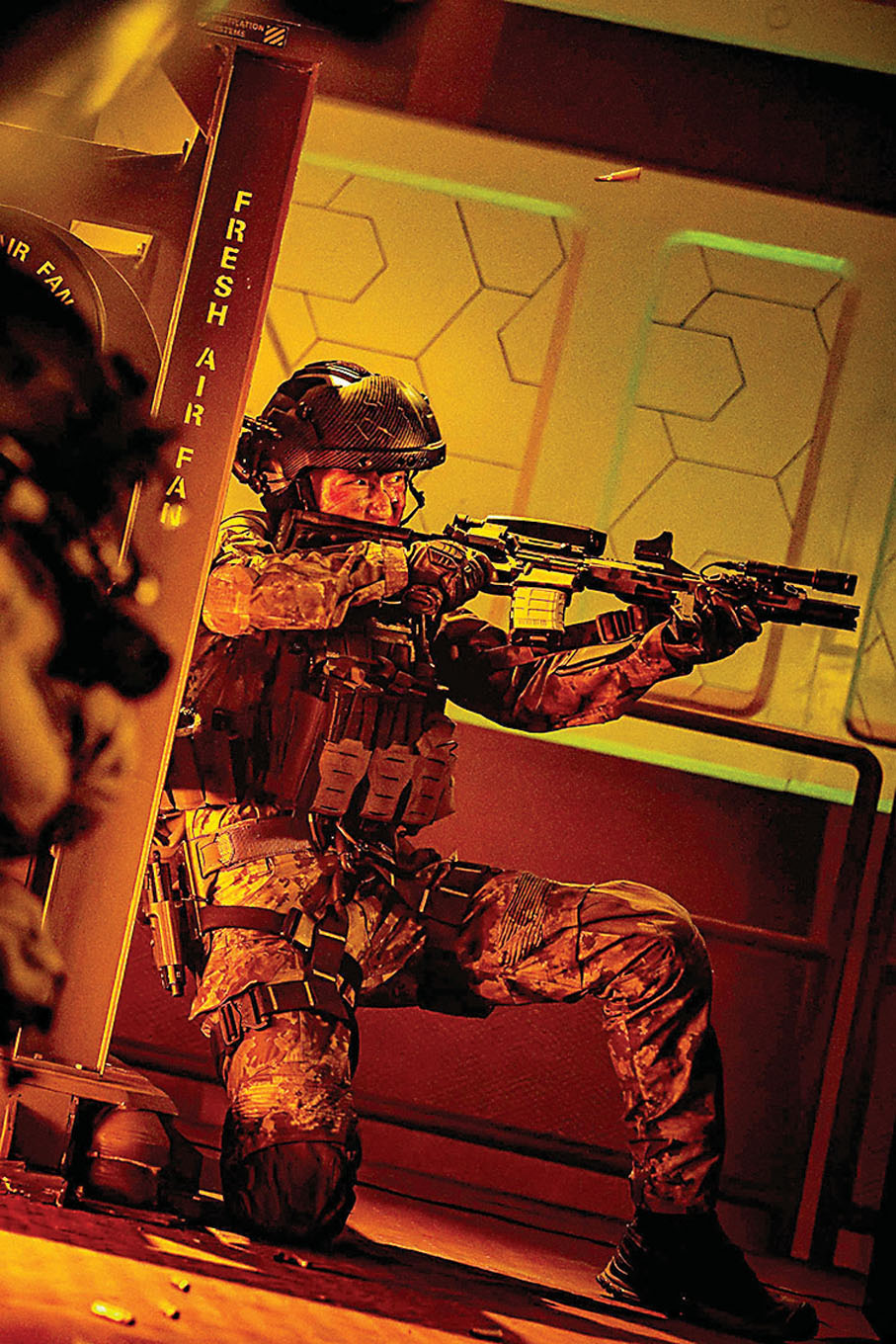 ●《蛟龍行動》是中國首部深海軍事巨製電影。