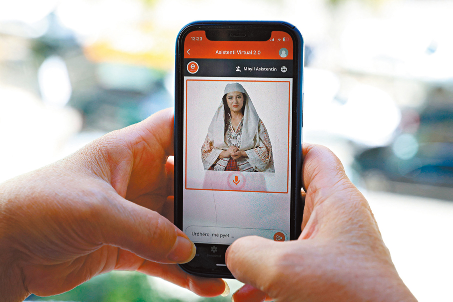 ●「迪埃拉」是身穿當地傳統服飾的女性。法新社