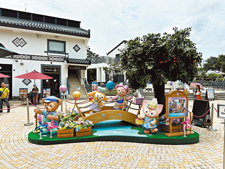●昂坪市集內設有多間特色商店與餐廳。
