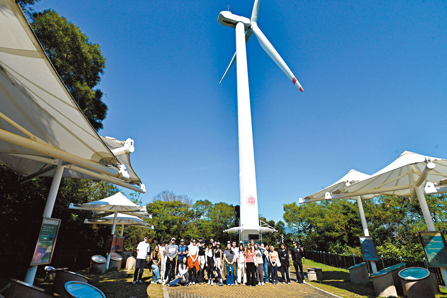 ●非本地生前往南丫島，探索香港自然風光。 浸大圖片