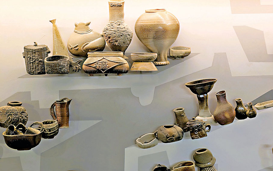 ●以3D打印技術結合柴燒製作而成的陶瓷。主辦方供圖