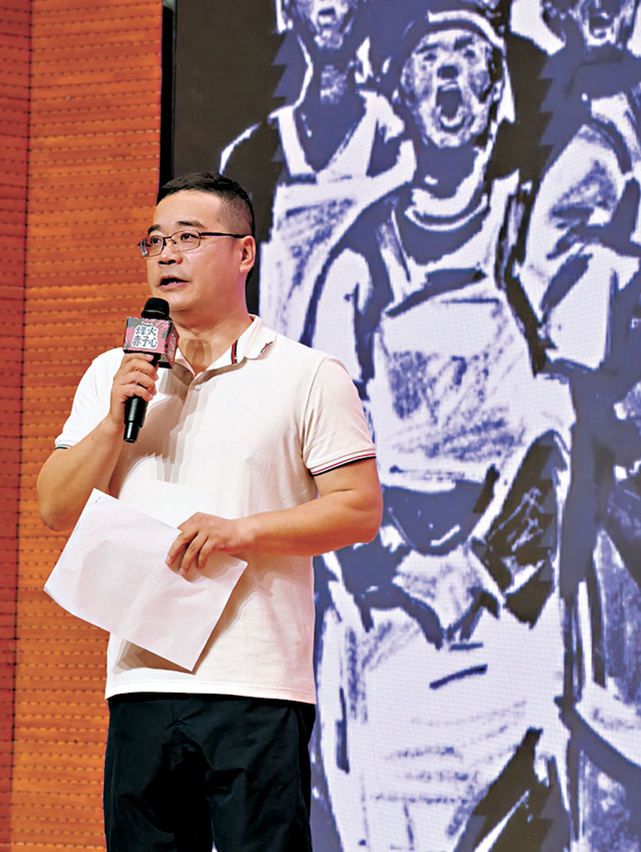 ●王世軍稱對《烽火赤子心》中的香港篇章感觸尤深。 香港文匯報記者胡若璋 攝