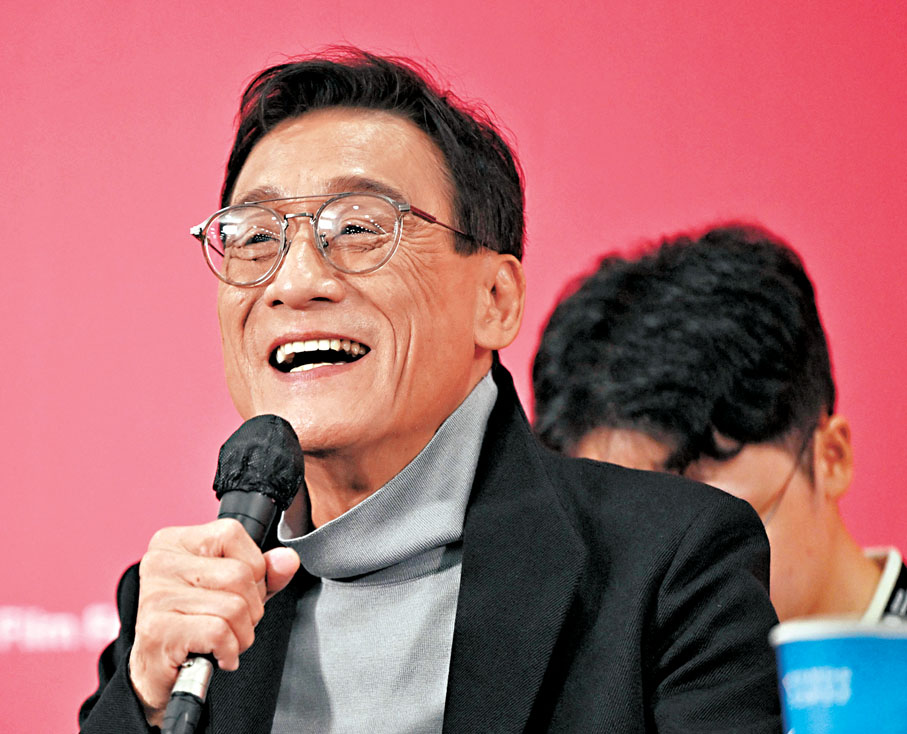 ●梁家輝昨日以影展評審團成員身份見傳媒。  法新社