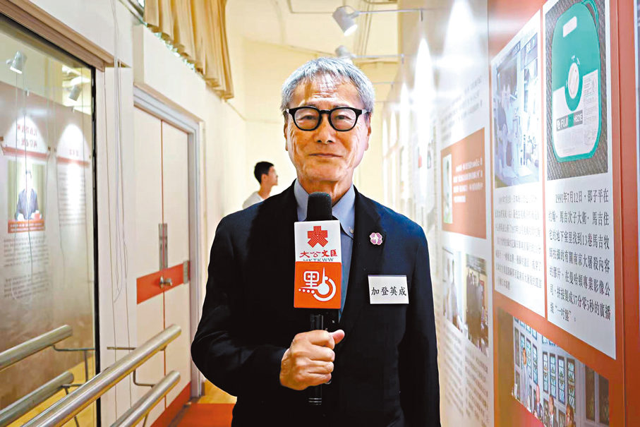 ●日本中立記者加登英成接受香港文匯報新聞調查部採訪。香港文匯報記者陳旻  攝